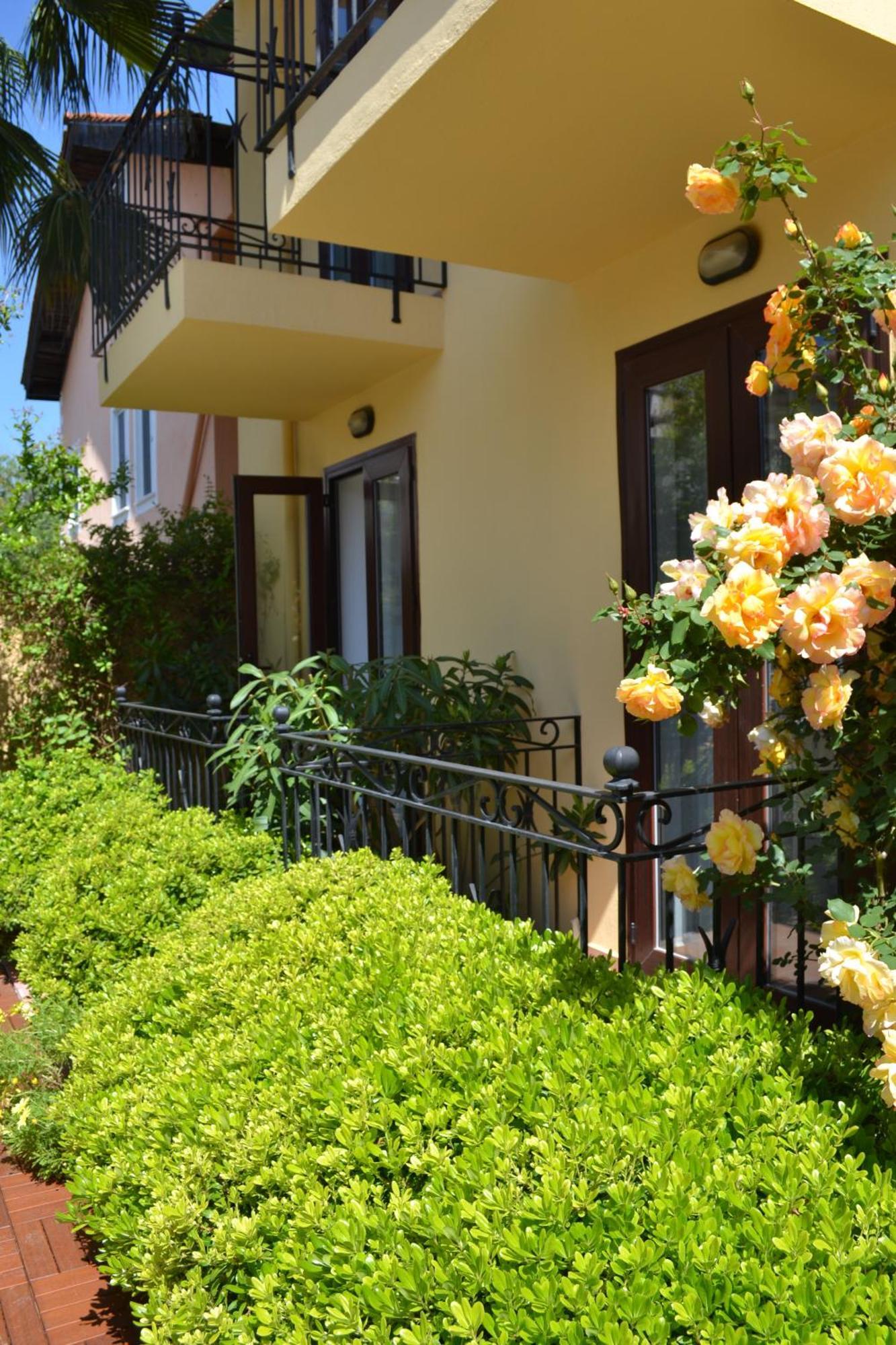 Villa Danlin Hotel Göcek Exteriör bild