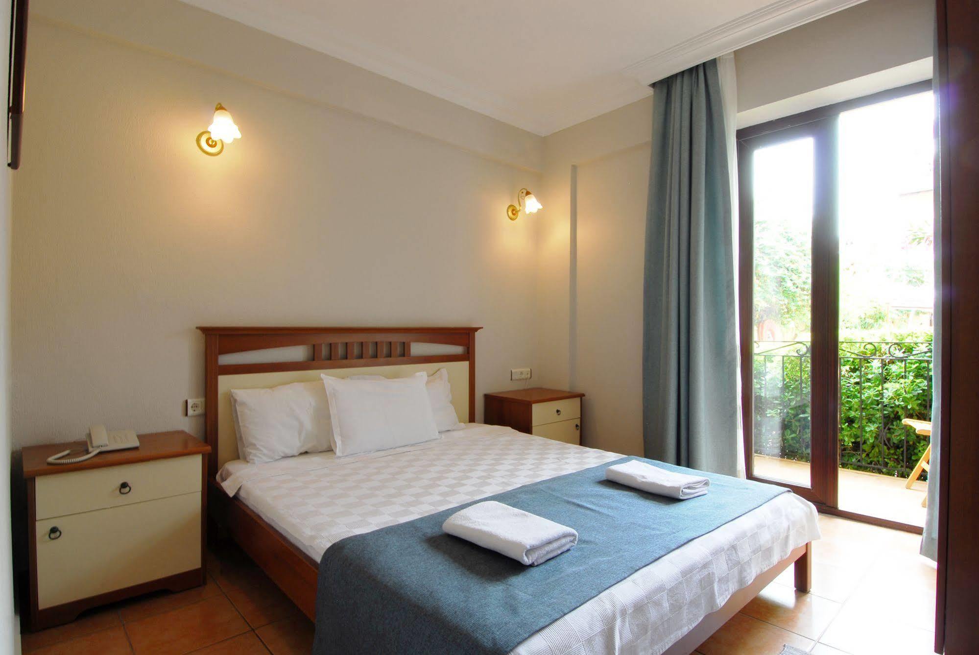 Villa Danlin Hotel Göcek Exteriör bild