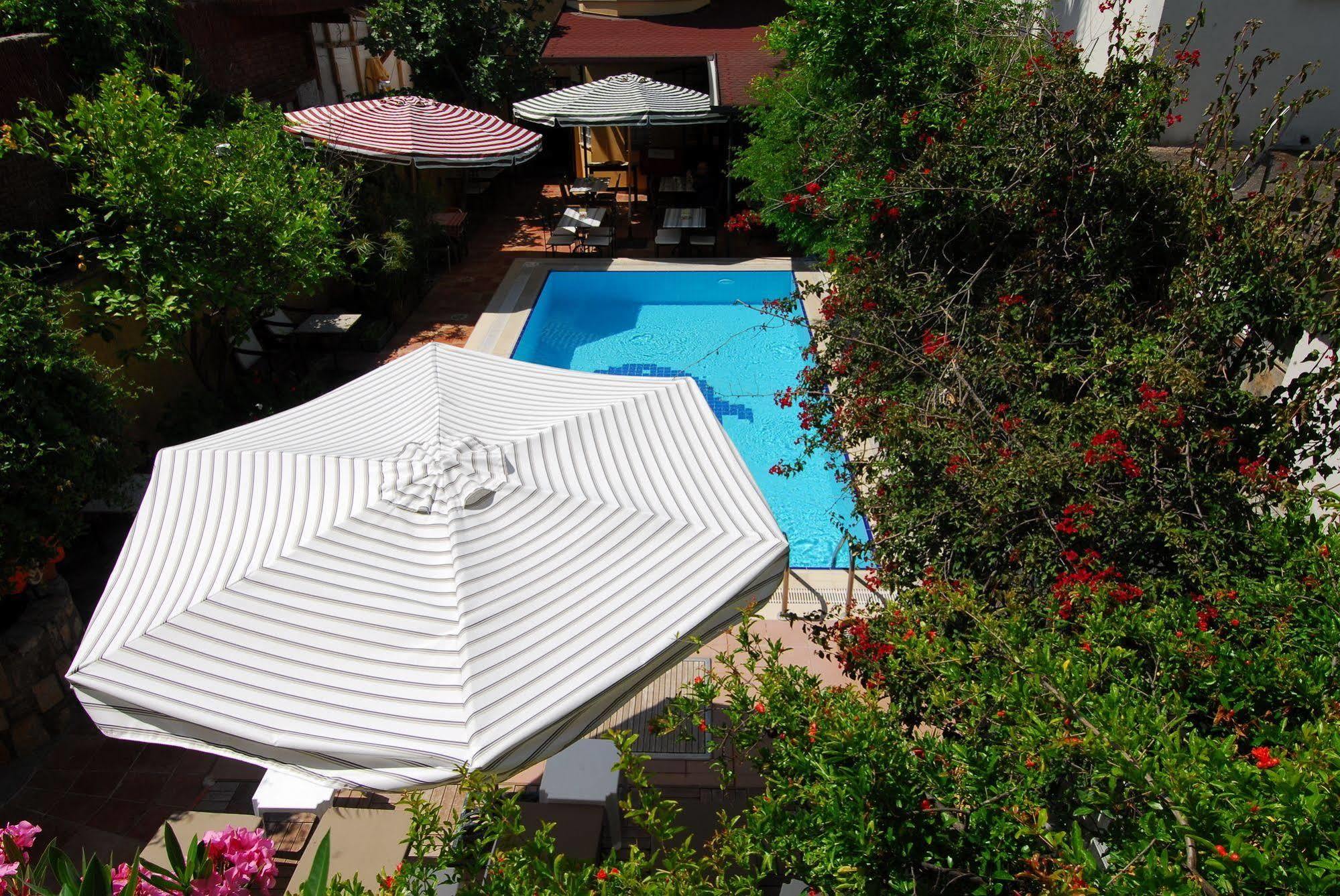 Villa Danlin Hotel Göcek Exteriör bild