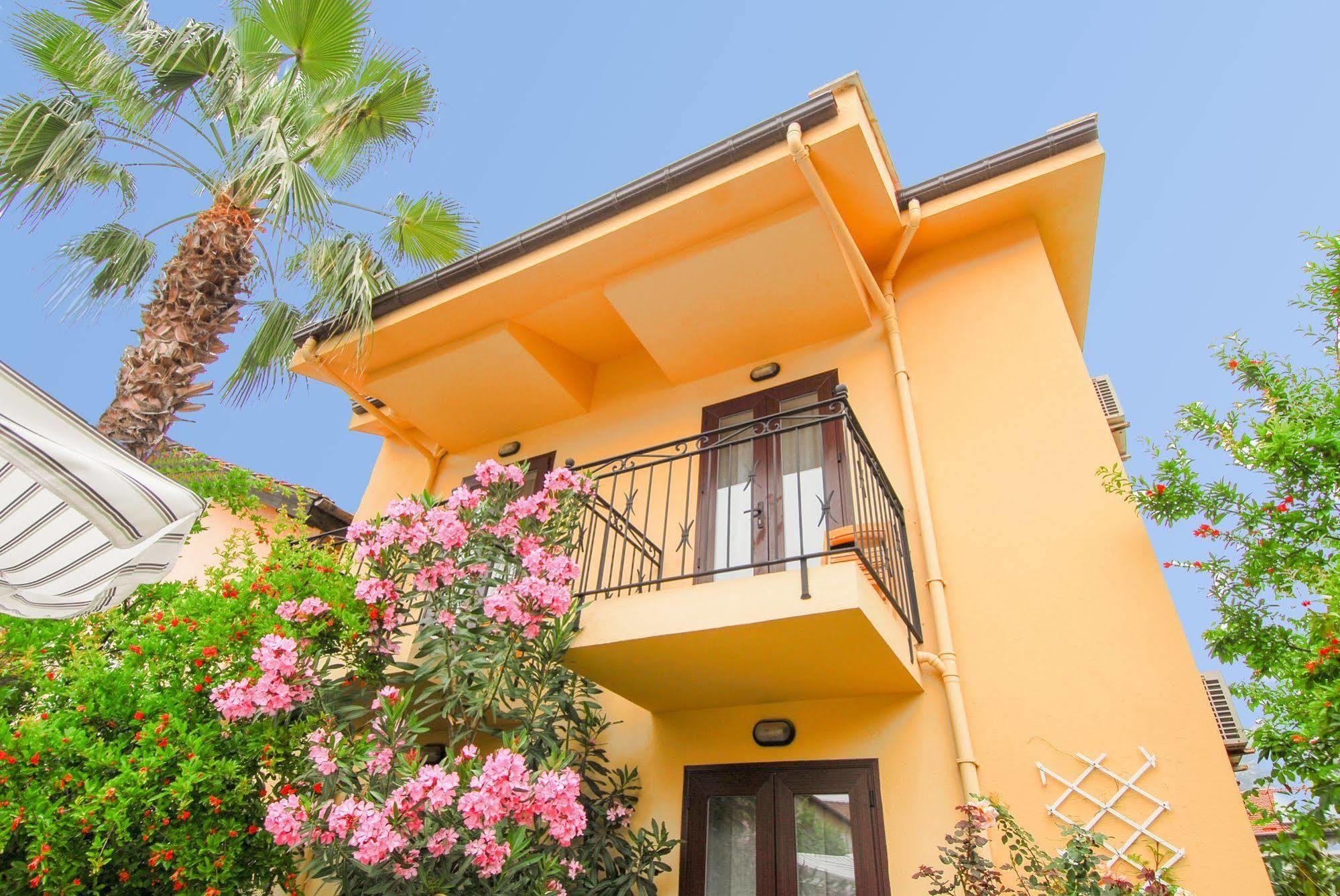 Villa Danlin Hotel Göcek Exteriör bild